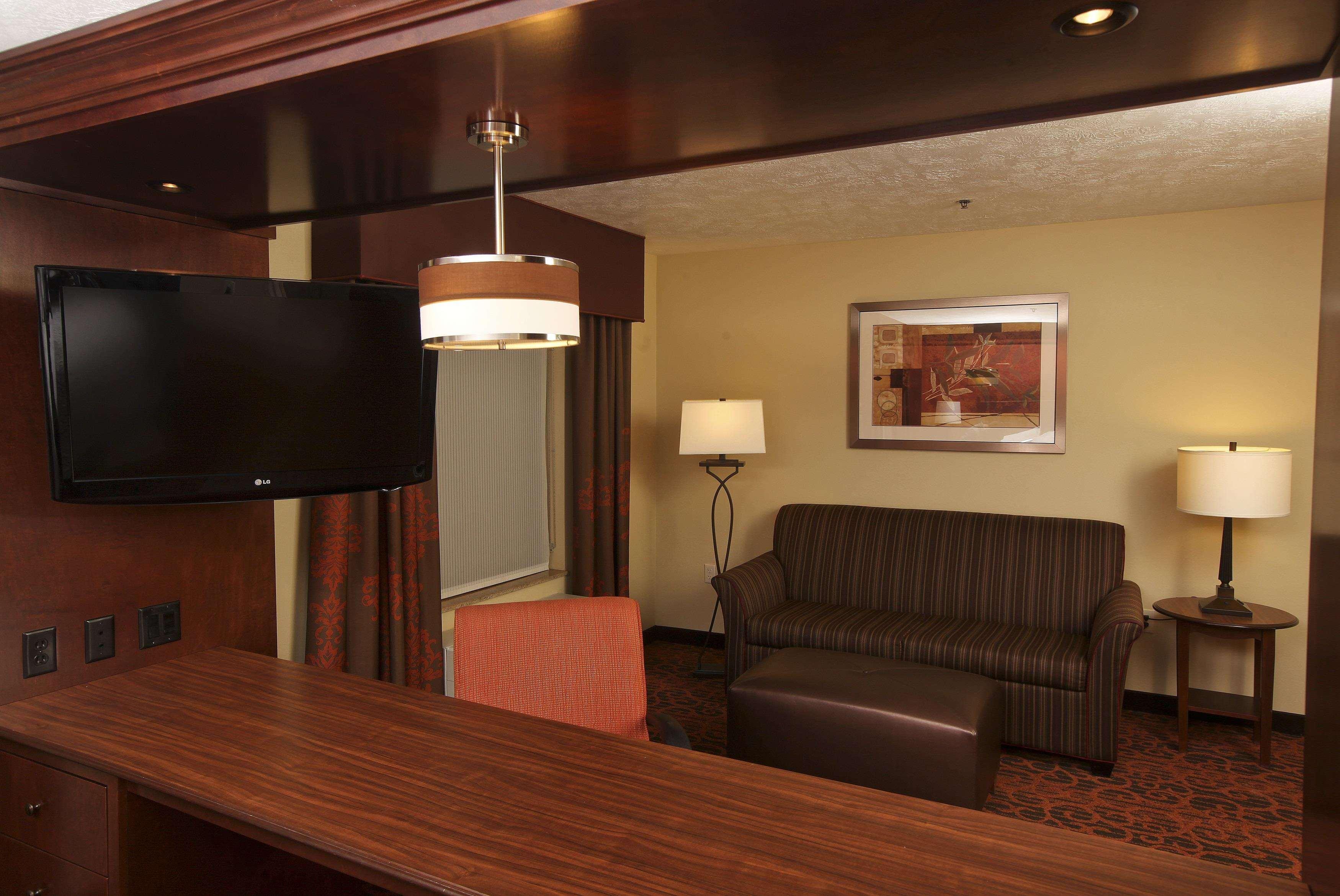 Hampton Inn & Suites Fargo Medical Center מראה חיצוני תמונה