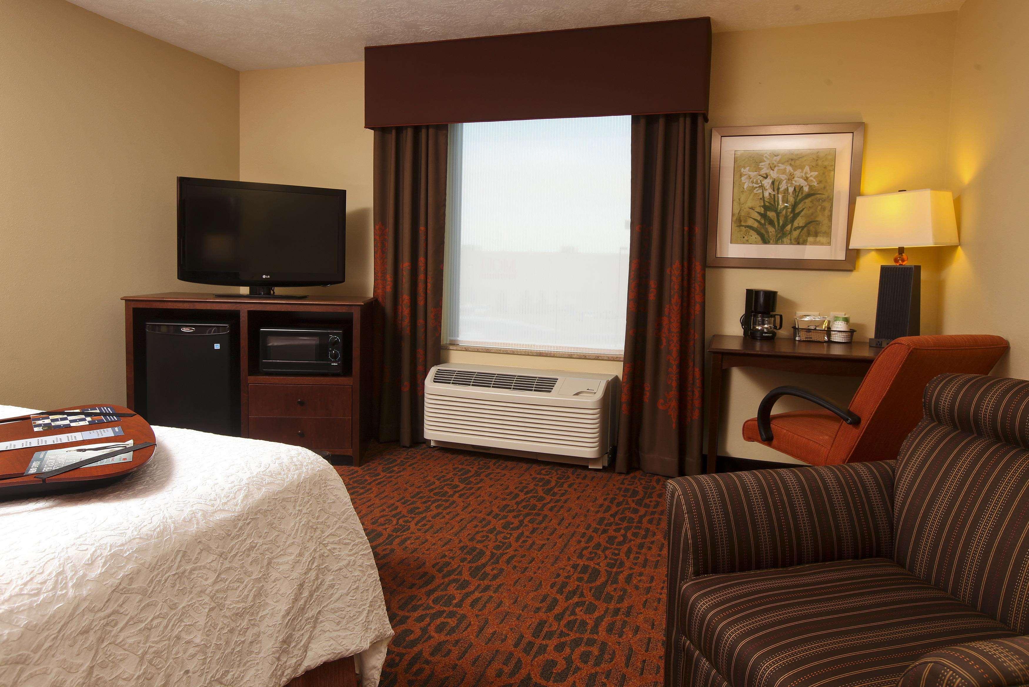Hampton Inn & Suites Fargo Medical Center מראה חיצוני תמונה