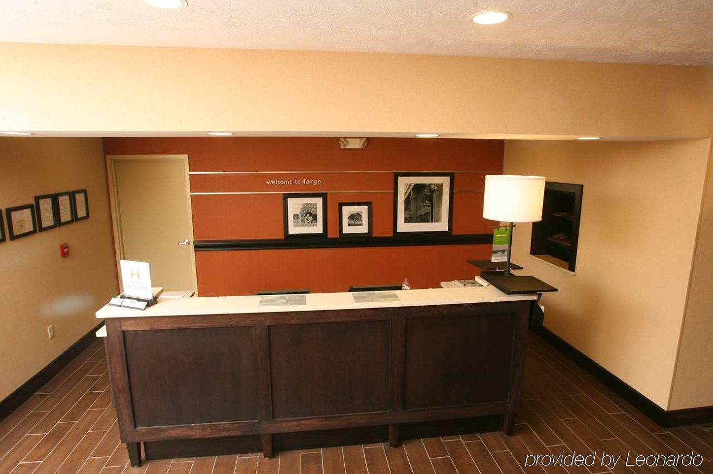 Hampton Inn & Suites Fargo Medical Center מראה פנימי תמונה