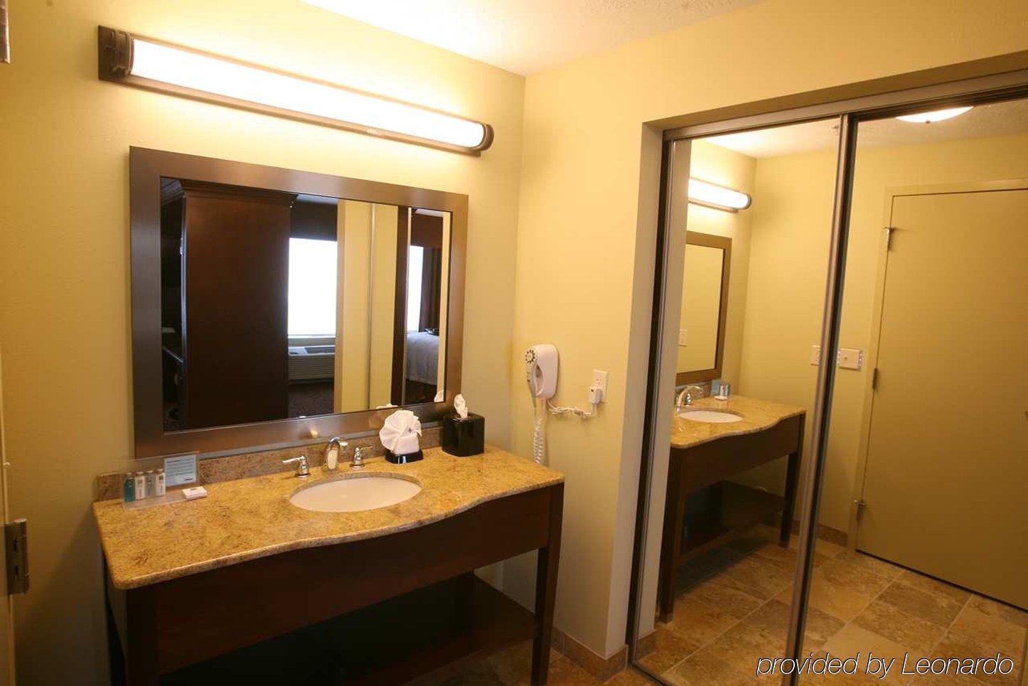 Hampton Inn & Suites Fargo Medical Center חדר תמונה